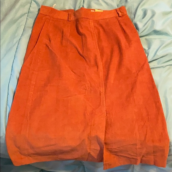 Long skirt - Picture 1 of 3